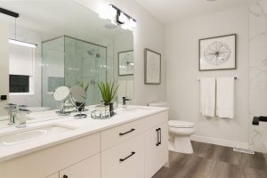 Fairview Ensuite Bathroom Dual Vanity - 31 Highpark Drive, Prairie Pointe, Winnipeg | Show Home